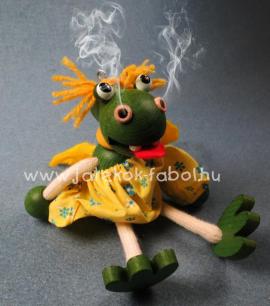 Füstölő sárkány lány Füstölő sárkány lány